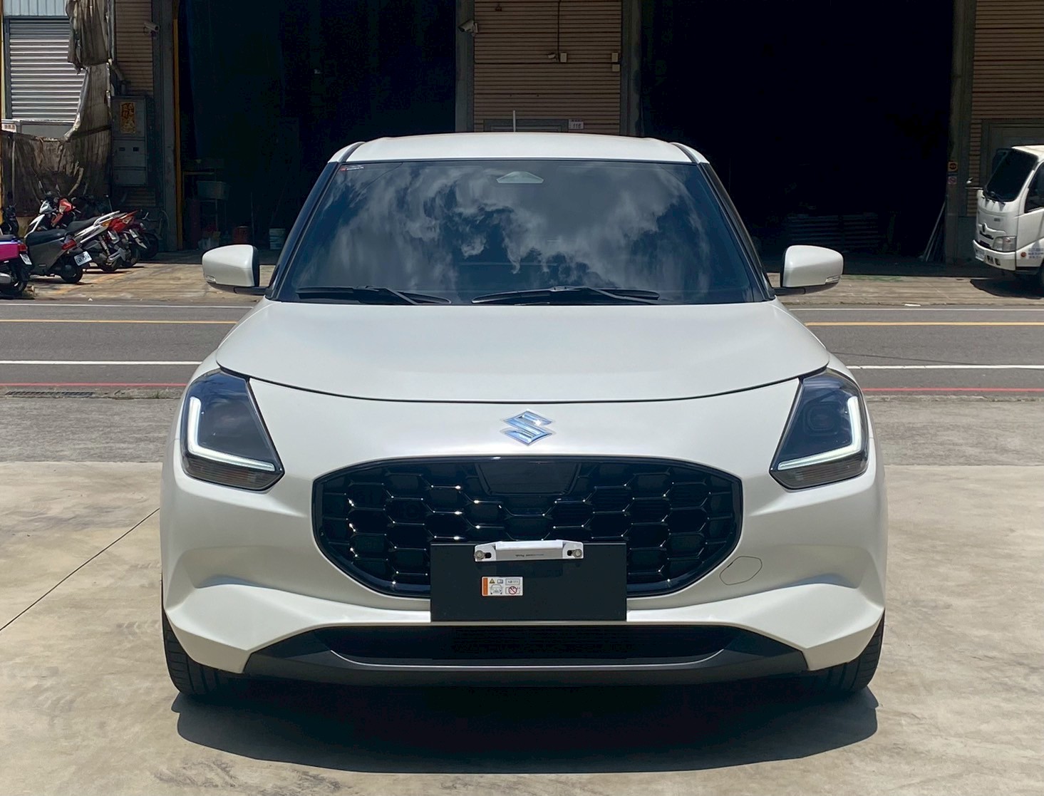 2024 SUZUKI SWIFT GLX 輕油電:圖片 2
